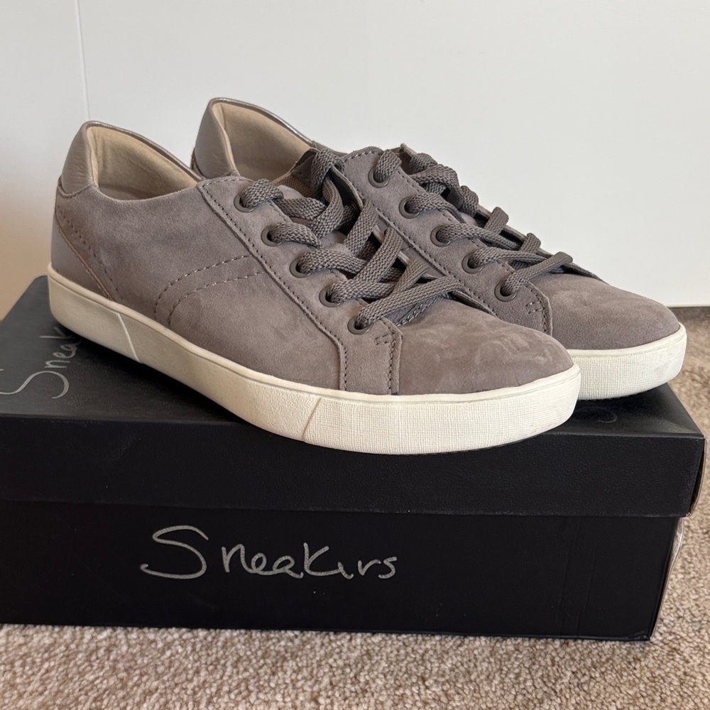 Naturalizer Morrison Sneakers in Silver